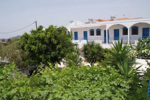 Garden Hotel Pasztída Kültér fotó